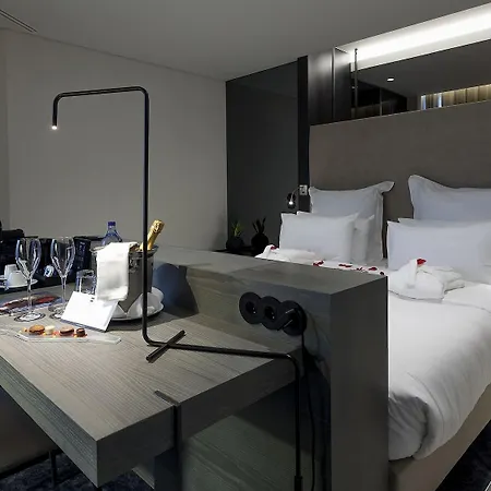 Royal Bridges Hotel